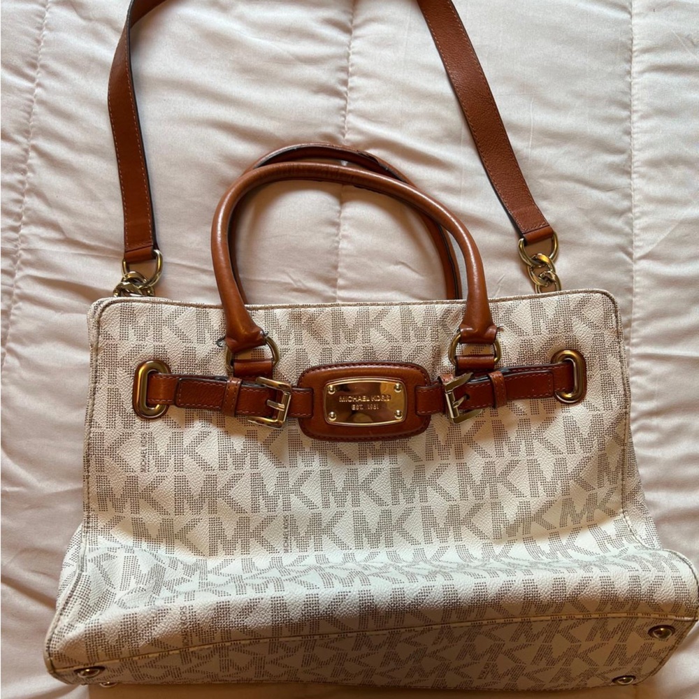 Michael Kors Purse- excellent condition!